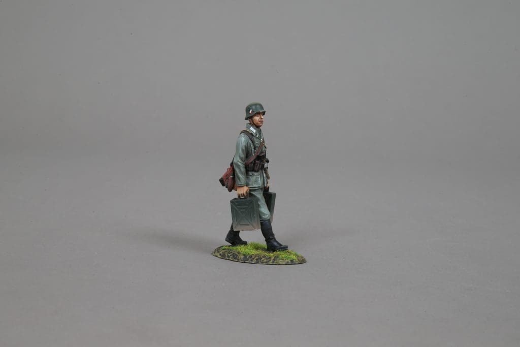 Tom Gunn Miniatures 1 30th Scale Collectable Figures